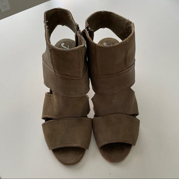 𝅺FREE People Chunky Heel Peep Toe Ankle Zip Booties Womens 7 - Picture 7 of 8